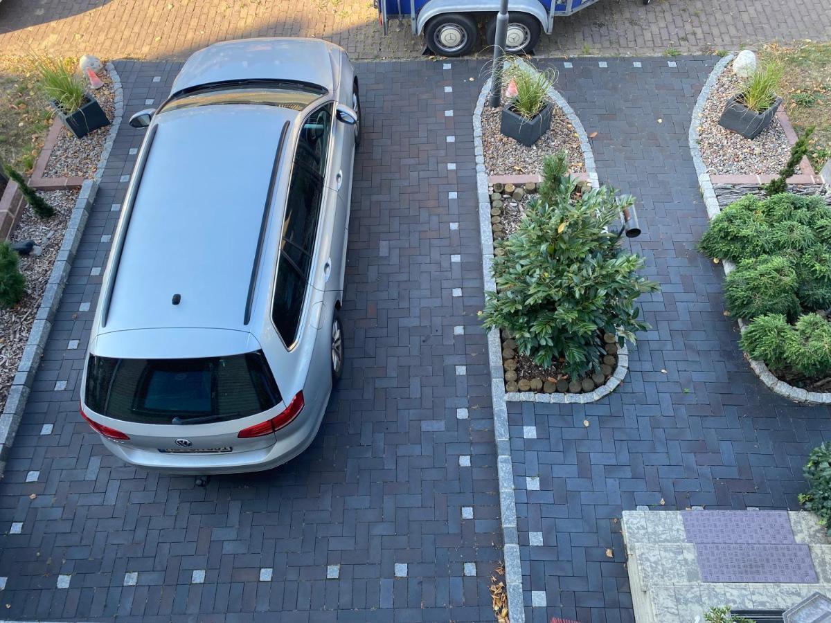 Апартаменты Unter Dem Dach Mit Parkplatz Бремен Экстерьер фото